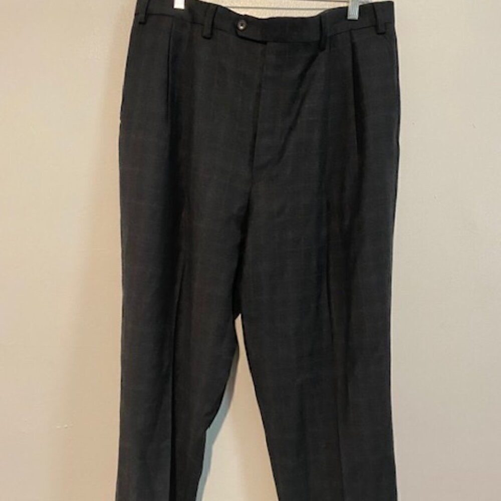 Turnbury Gray/Tan stripe Pleated front with cuffs Wool slacks, size 36/34